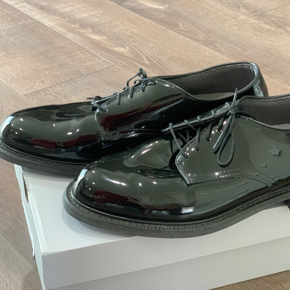 CAPS AirLite Shiny Black Men's Shoes - Size 11